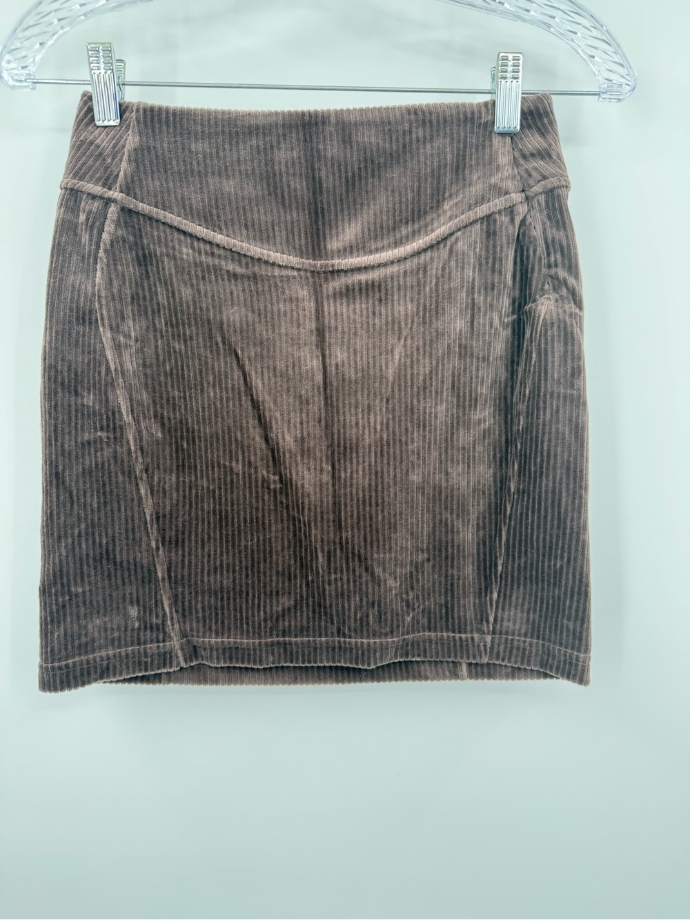 Lululemon Scuba Mid-Rise Mini Skirt *Velvet Cord Brown Espresso Size 2